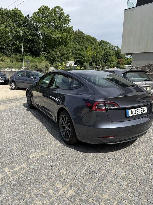 Usado 2021 Tesla Model 3 Standard Range Plus Sedan | € 26.000 (Preço justo) - Imagem 1/2