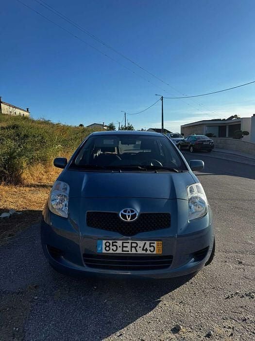 Usado 2007 Toyota Yaris Sedan | € 4.990 (Bom preço) - Imagem 1/4