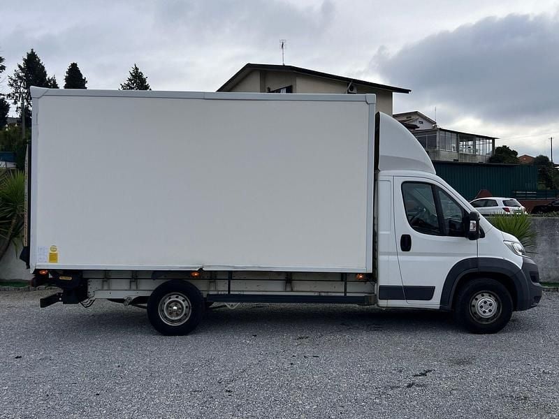 Usado Citroën Jumper 131 HP (96 kW) 2018 Branco Monovolume