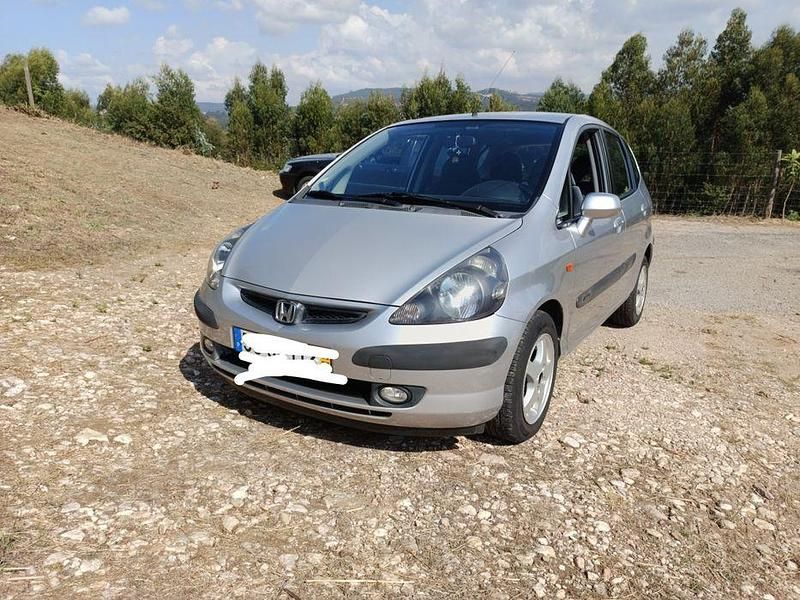 Usado 2003 Honda Jazz LS Citadino | € 2.900 (Preço justo) - Imagem 1/4