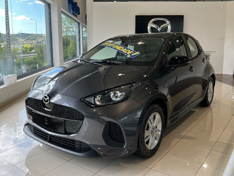 Cinzento Novo 2025 Mazda 2 Center-Line | € 23.900 (Bom preço) - Imagem 1/4