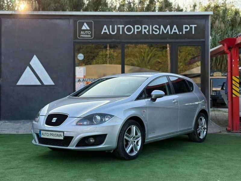 Cinza Usado 2011 Seat Leon Copa | € 10.900 (Preço justo) - Imagem 1/4