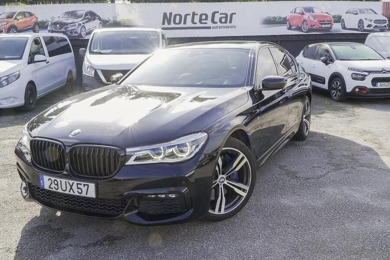 Preto Usado 2018 BMW 740 Sedan | € 36.250 - Imagem 1/4