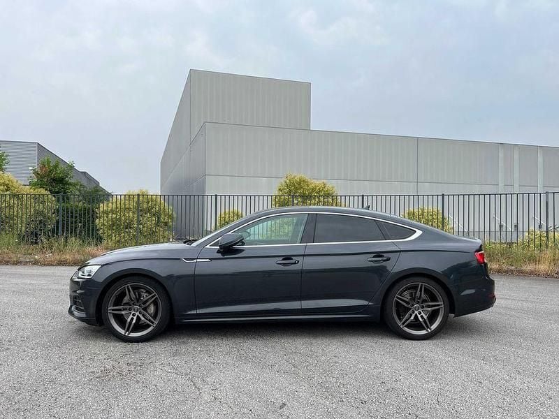 Usado 2017 Audi A5 Sportback Ambiente Sedan | € 19.990 (Preço justo) - Imagem 1/4