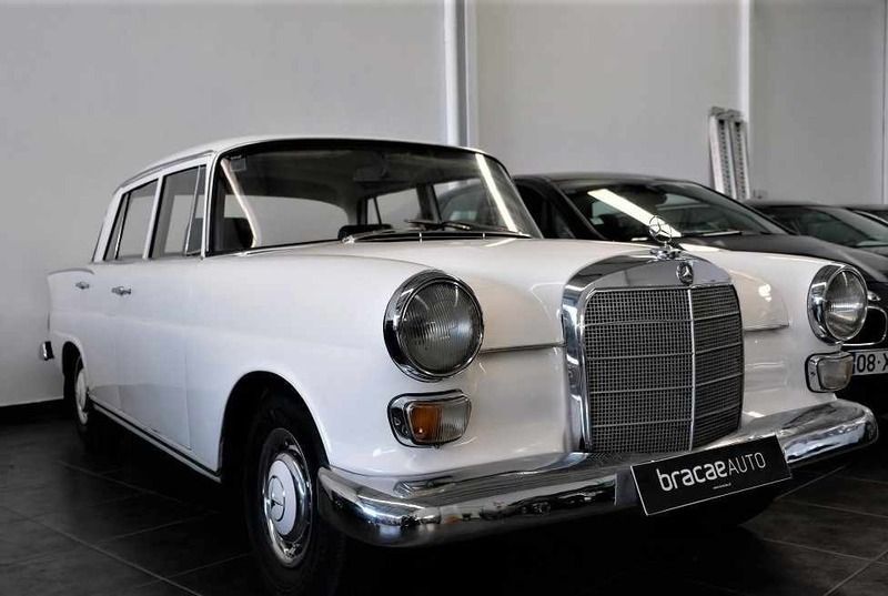 Branco Usado 1963 Mercedes 190 | € 16.900 - Imagem 1/4