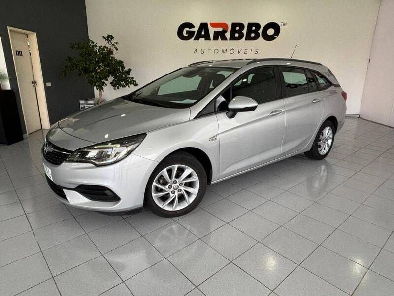 Usado Opel Astra Business Edition 122 HP (89 kW) 2020 Cinza Carrinha