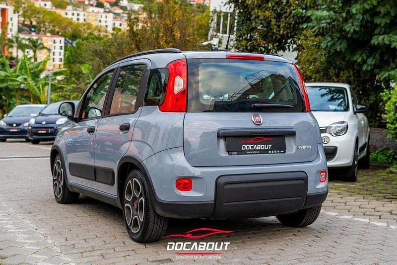 Usado Fiat Panda City Life 70 HP (51 kW) 2022 Cinza Citadino