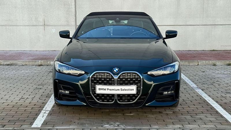 Usado BMW 420 Shadowline 190 HP (139 kW) 2024 Verde sanremo Cabrios