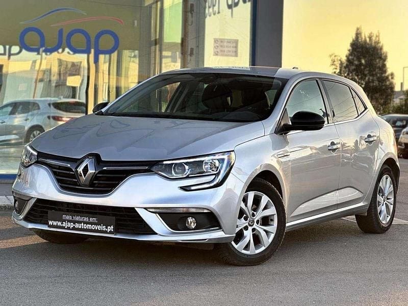 Cinzento Usado 2018 Renault Mégane IV | € 13.870 (Preço justo) - Imagem 1/4