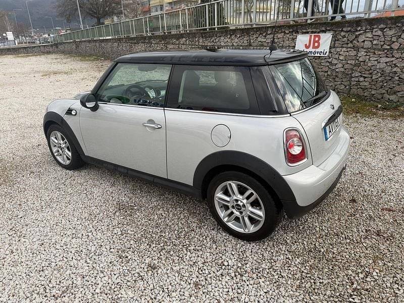 Usado Mini Cooper D 112 HP (82 kW) 2011 Cinza Citadino