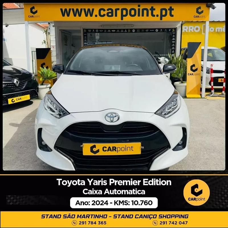 Branco Usado 2024 Toyota Yaris Hybrid Edition Citadino | € 28.900 - Imagem 1/4