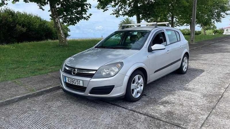 Usado 2006 Opel Astra Sedan | € 3.000 (Preço justo) - Imagem 1/4