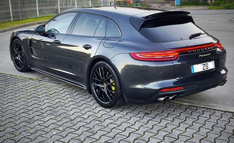 Usado 2018 Porsche Panamera Sport Turismo Sedan | € 61.900 (Super Preço) - Imagem 1/4