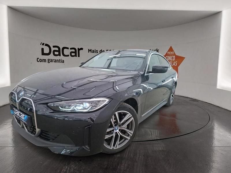 Usado BMW i4 250 kW (340 HP) 2023 Preto Sedan