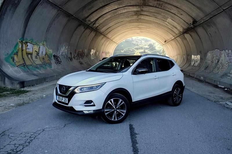 Branco Usado 2018 Nissan Qashqai SUV | € 21.990 (Preço elevado) - Imagem 1/4