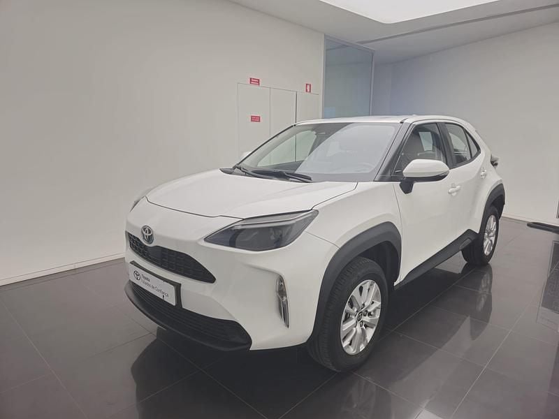Branco (sólida) Usado 2024 Toyota Yaris Comfort | € 26.750 (Preço justo) - Imagem 1/4