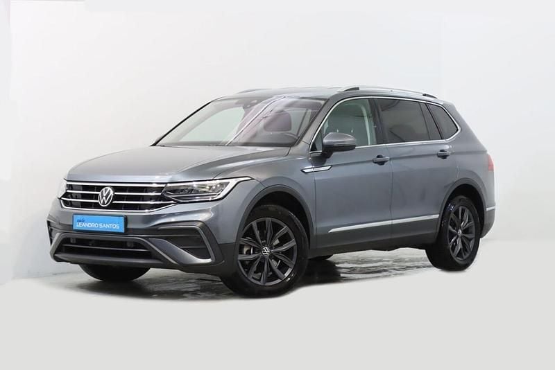 Usado VW Tiguan Allspace 150 HP (110 kW) 2023 Cinzento SUV
