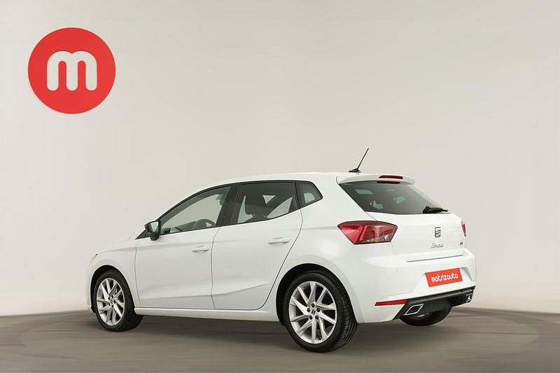 Usado Seat Ibiza FR 95 HP (69 kW) 2025 Branco Citadino