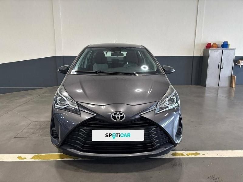 Cinza Usado 2019 Toyota Yaris Comfort | € 14.900 (Preço justo) - Imagem 1/3