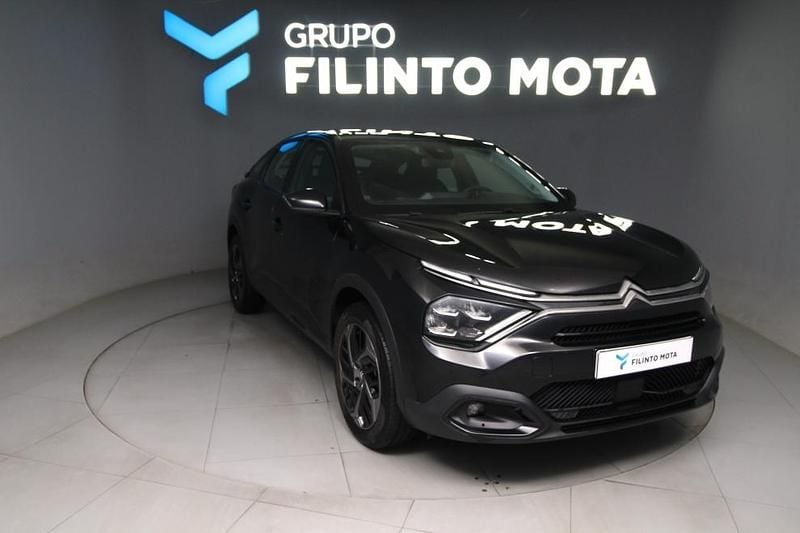 Preto Usado 2024 Citroën C4 PureTech Sedan | € 19.490 (Bom preço) - Imagem 1/1