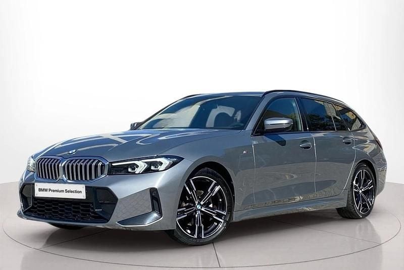 Cinzento Usado 2024 BMW 320 Shadowline Coupé | € 41.900 (Bom preço) - Imagem 1/4