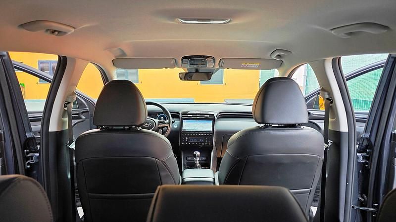 Usado Hyundai Tucson 116 HP (85 kW) 2021 Cinza SUV