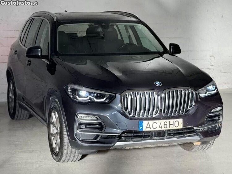 Azul Usado 2020 BMW X5 Performance SUV | € 49.950 - Imagem 1/1