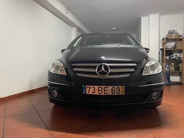Usado Mercedes B180 109 HP (80 kW) 2006 Monovolume