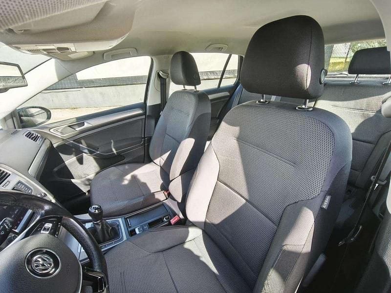 Usado VW Golf VII 105 HP (77 kW) 2013 Preto