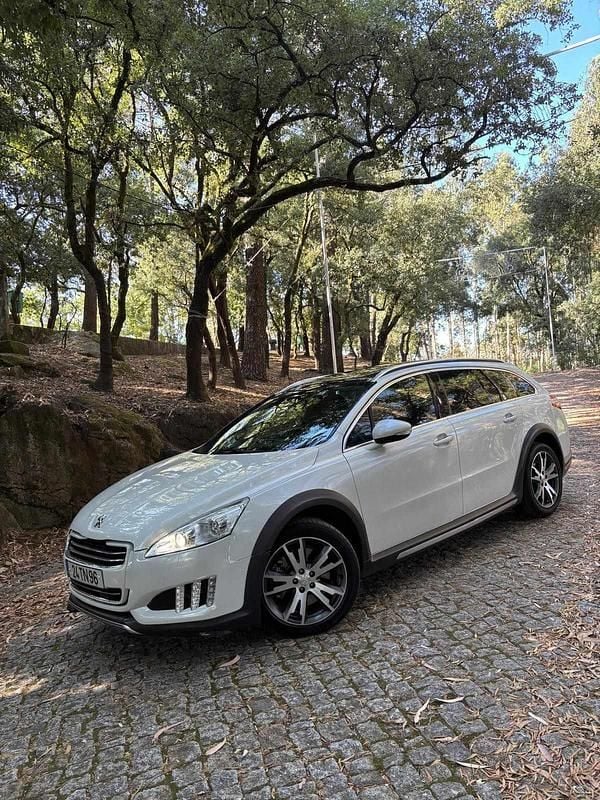 Branco Usado 2013 Peugeot 508 RXH | € 11.990 (Preço justo) - Imagem 1/4