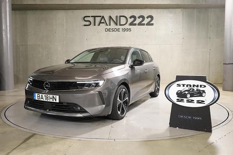 Cinza Usado 2023 Opel Astra Elegance | € 21.750 (Preço justo) - Imagem 1/4