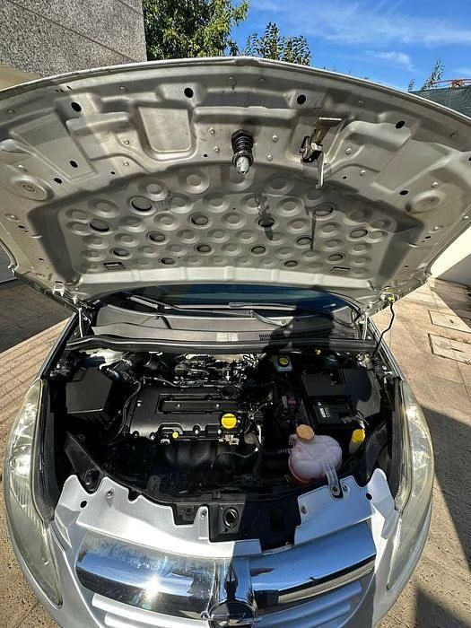 Usado 2010 Opel Corsa Sedan | € 4.190 (Preço justo) - Imagem 1/4