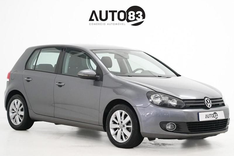 Usado VW Golf VII 105 HP (77 kW) 2012 Cinzento