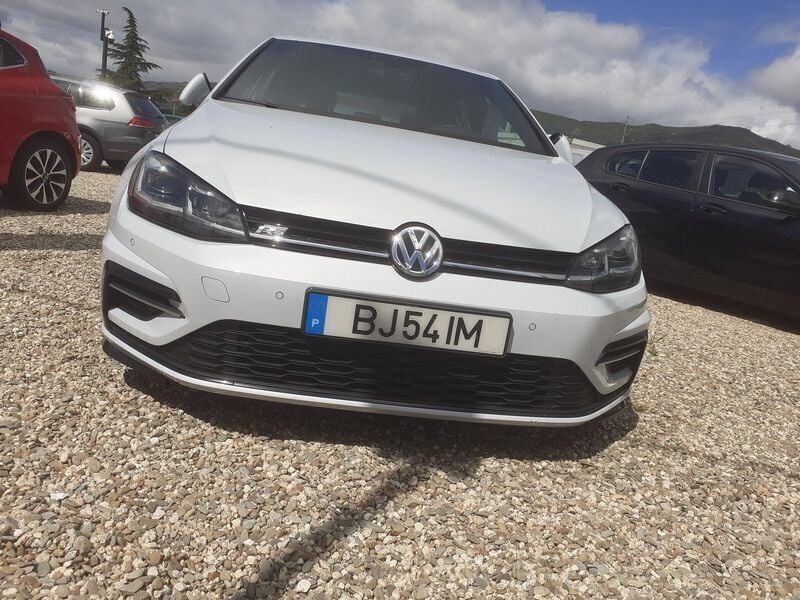 Cinza Usado 2018 VW Golf VII R-line | € 24.950 - Imagem 1/4