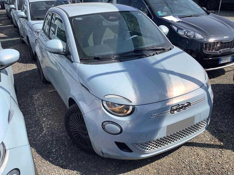 Azul Usado 2020 Fiat 500e | € 13.990 - Imagem 1/4