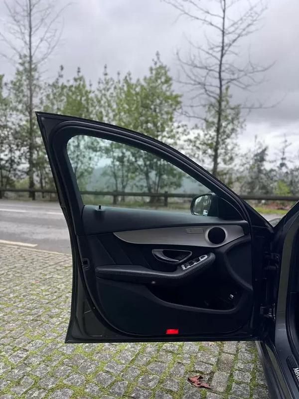 Usado Mercedes C300e AMG 194 HP (142 kW) 2020 Cinzento Carrinha