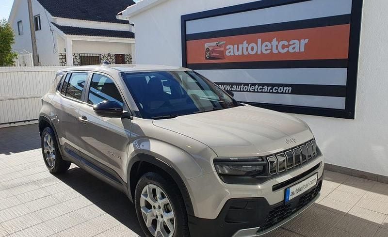 Cinzento Usado 2024 Jeep Avenger SUV | € 23.900 (Preço elevado) - Imagem 1/4