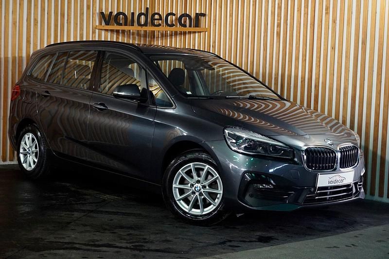 Cinza Usado 2019 BMW 216 Gran Tourer Advantage Monovolume | € 18.900 - Imagem 1/4