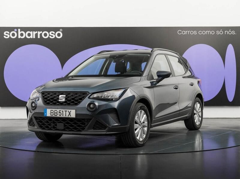 Cinza Usado 2023 Seat Arona Style SUV | € 17.490 (Preço justo) - Imagem 1/4