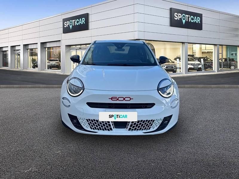 Novo Fiat 600 Red 114 kW (156 HP) 2025 Branco SUV