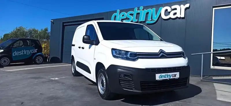 Branco Usado 2019 Citroën Berlingo Monovolume | € 14.750 (Preço elevado) - Imagem 1/4