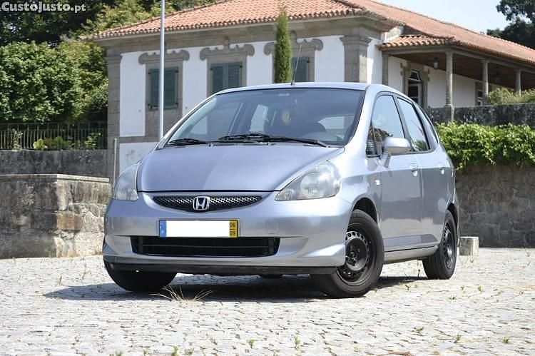 Cinza Usado 2006 Honda Jazz Cool Citadino | € 3.850 (Preço justo) - Imagem 1/1