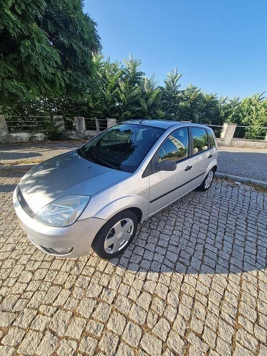 Usado 2005 Ford Fiesta Citadino | € 2.400 (Preço justo) - Imagem 1/4