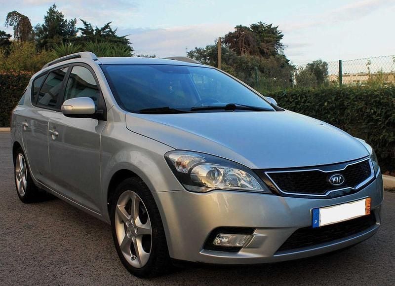 Usado Kia Ceed Sportswagon 128 HP (94 kW) 2012 Carrinha