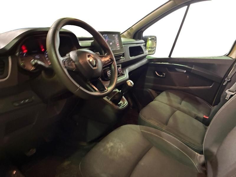 Usado Renault Trafic 130 HP (95 kW) 2022 Branco Monovolume