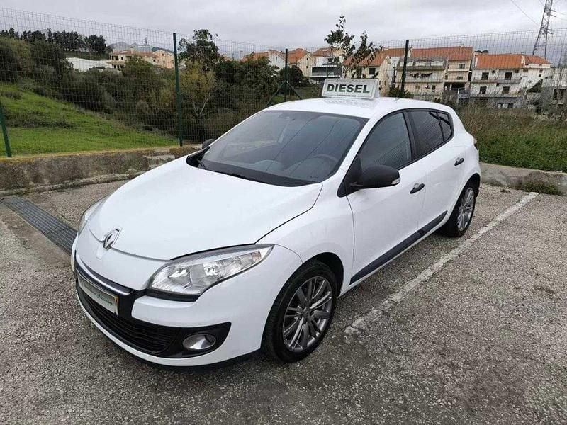 Usado Renault Mégane III 90 HP (66 kW) 2013 Branco Citadino