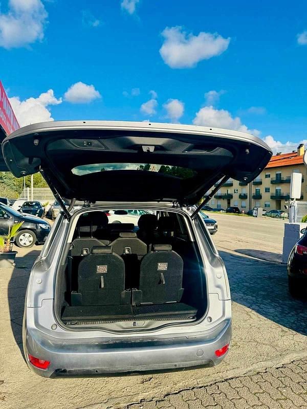 Usado Citroën C4 Picasso 120 HP (88 kW) 2018 Cinzento Monovolume