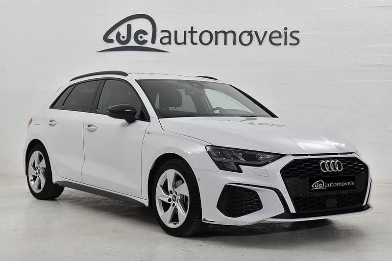Branco Usado 2023 Audi A3 S-Line | € 28.700 (Preço justo) - Imagem 1/4