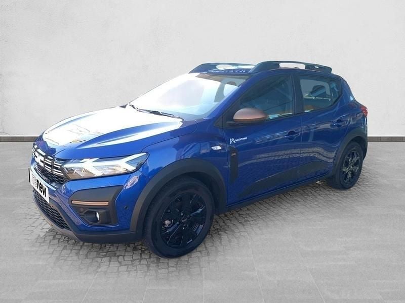 Azul Usado 2025 Dacia Sandero Citadino | € 19.900 (Preço justo) - Imagem 1/4