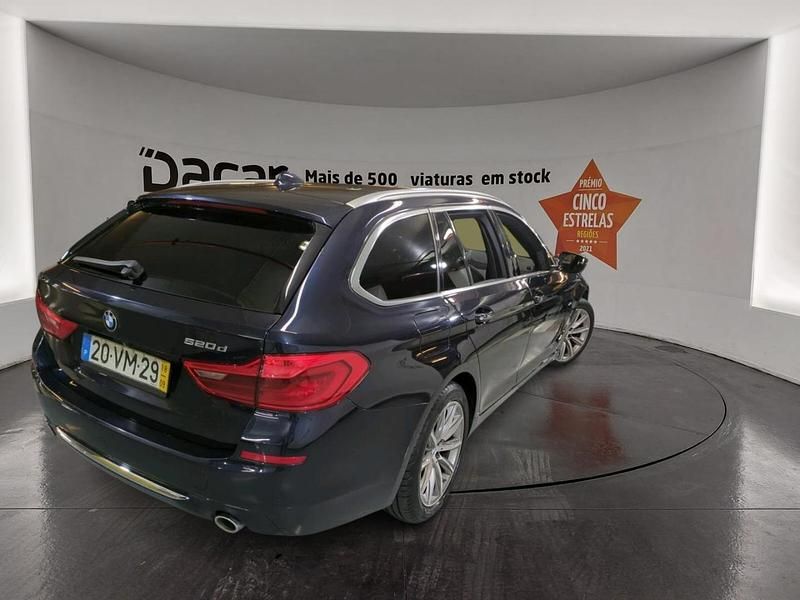 Usado BMW 520 Luxury Line 190 HP (139 kW) 2018 Azul
